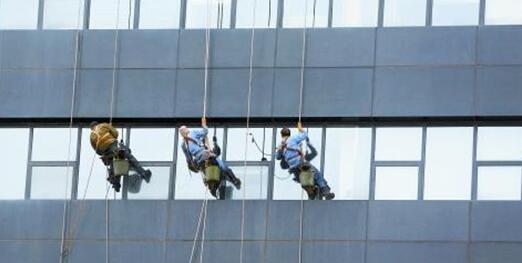 国内高空“蜘蛛人”安全事故频发 急需推广IRATA 国内高空“蜘蛛人”安全事故频发 急需推广IRATA